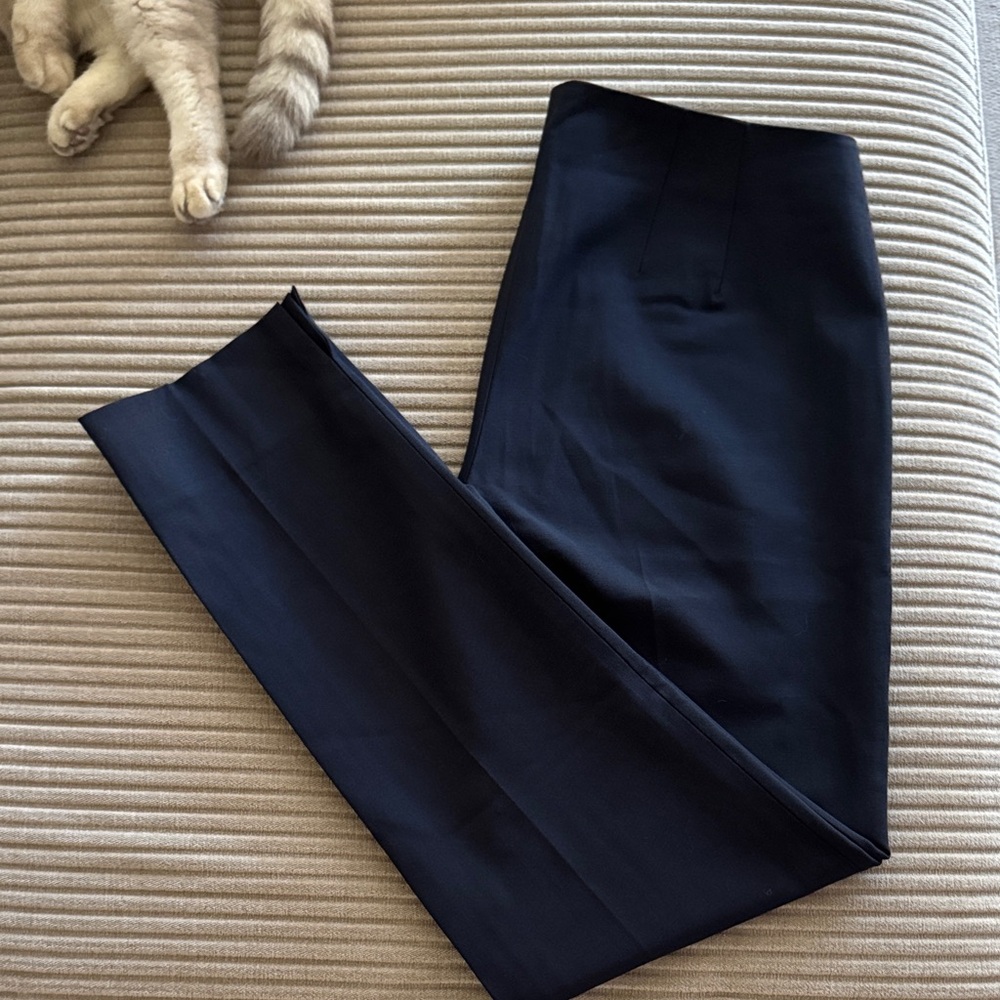Theory navy women’s virgin wool pants with side zipper, size 2